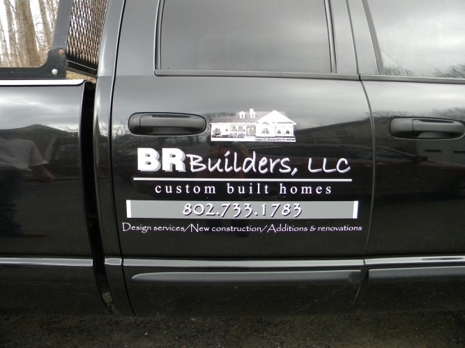 vehicle lettering and graphics